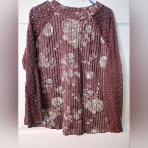 Floral Top with Lace Sleeves